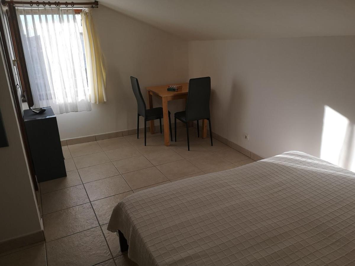 וודיצה Apartments Daniela מראה חיצוני תמונה
